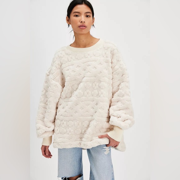 Free People Cable Knit Sweatshirt Ivory Cream Teddy Bear Soft Sherpa Neutral